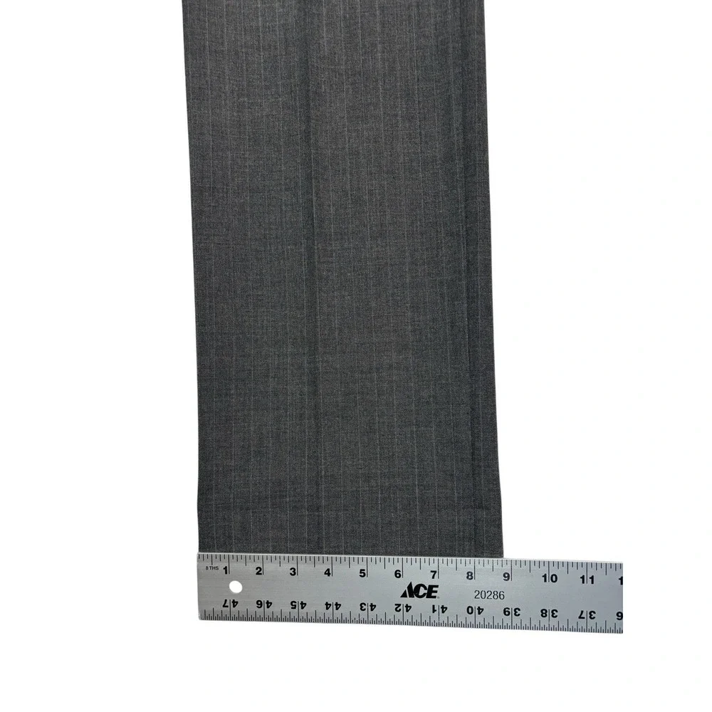 vtg Gray Pinstripe 38R 31x32 Oakton Ltd Wool Blend 2pc Pant Suit USA Flat Front